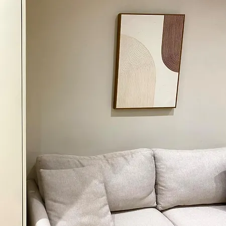 Apartment Modern For 2 ,calm, Balcony&walkable Area *